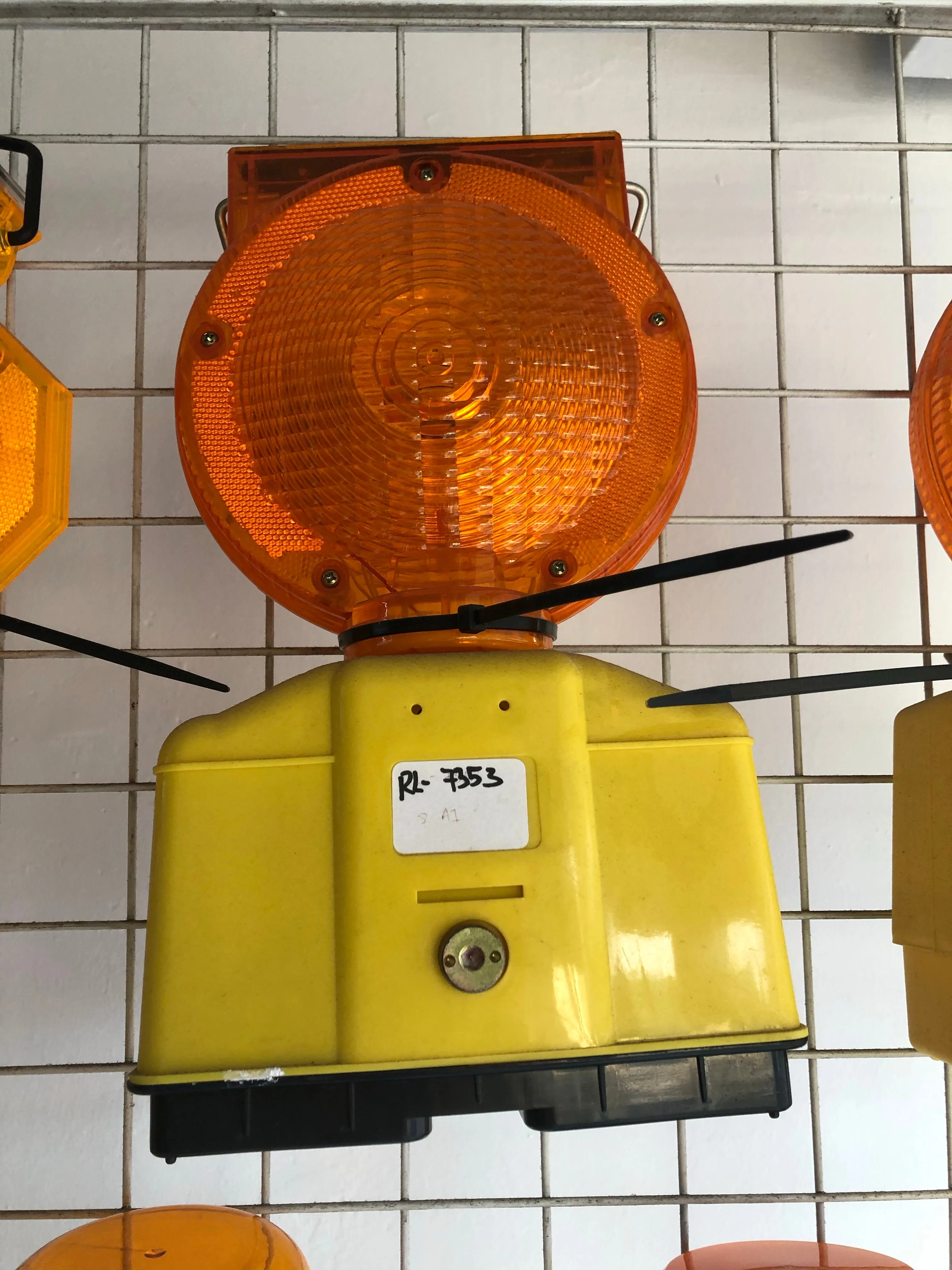 Aiko Yellow Circular Road (Warning / Flashing) Light for Barricades | Solar Powered | Model : RL-7353