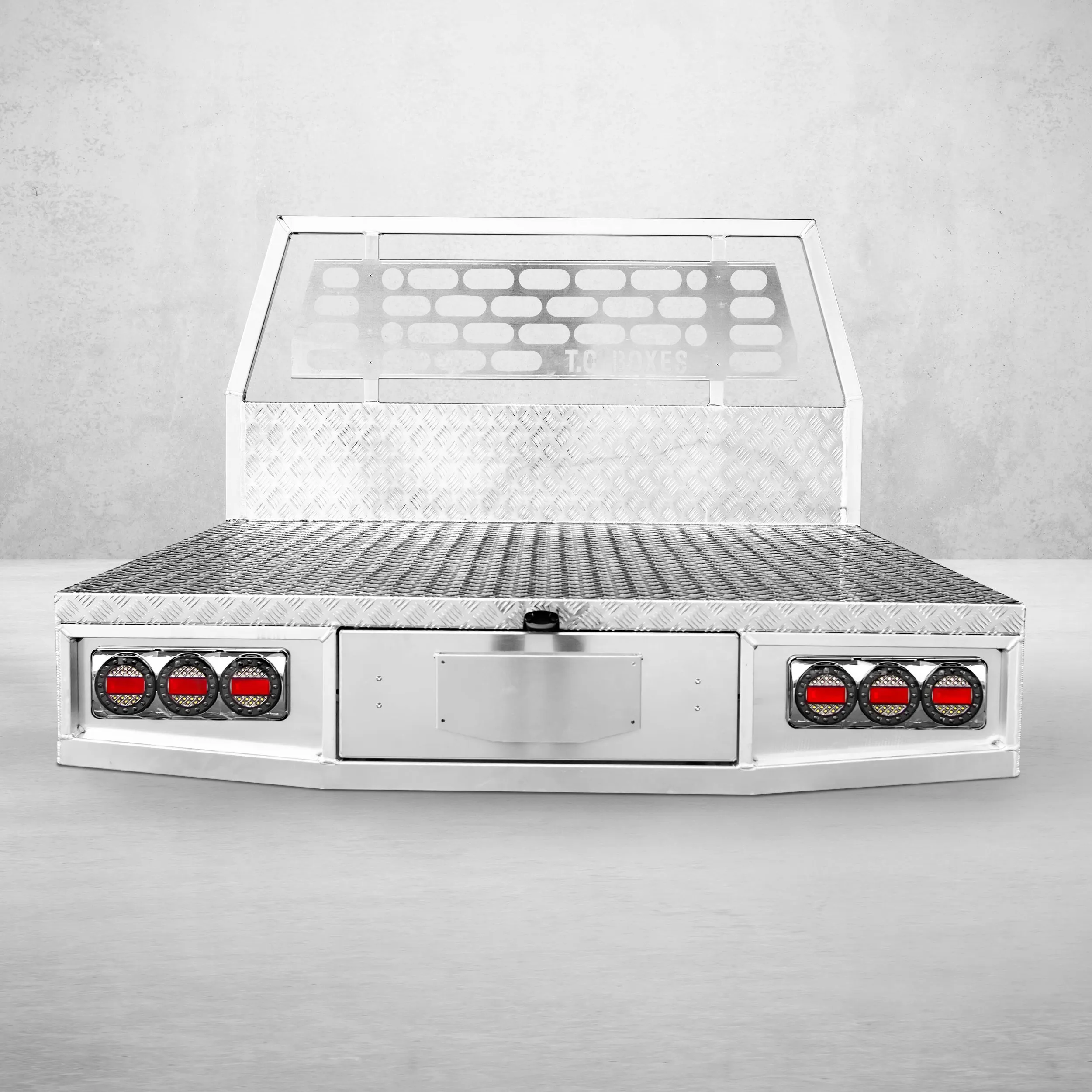 Aluminium Tray w/Headboard 2400mm - Alloy